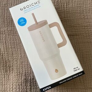 Grosche 40oz Aspen Tumbler from the Jilly Box Spring 2025